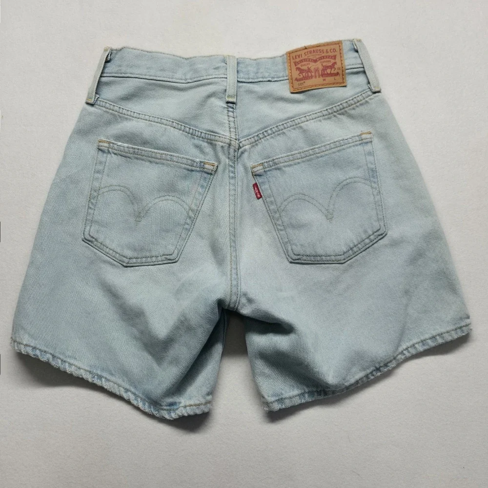 Levi's 501 Buttonfly Men's Denim Light Wash Jean Shorts Size 26 (26X6)